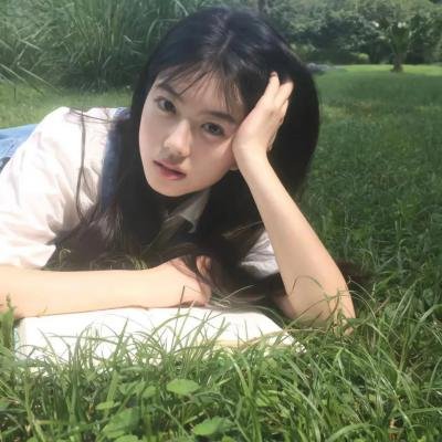 流云散尽不逢君